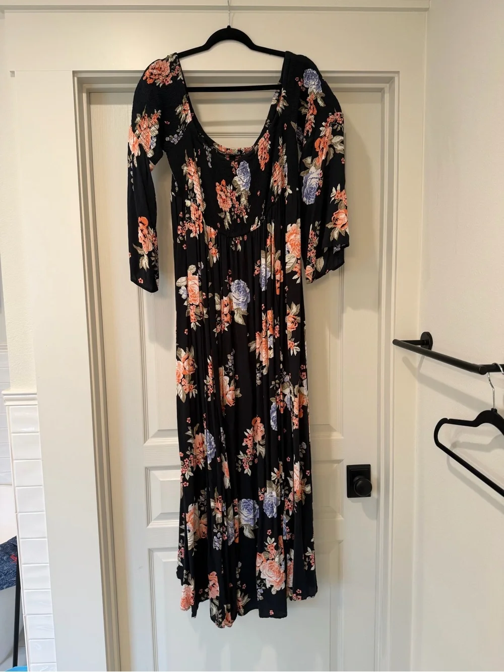 Black Peach Blue Floral Challis Off Shoulder Maxi Dress torrid 2x plus - Picture 2 of 9